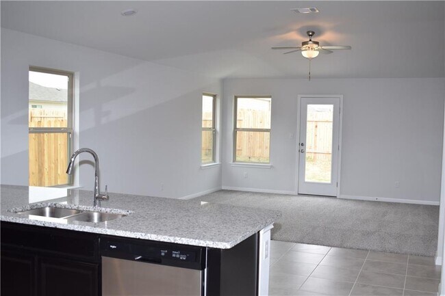 Building Photo - 1689 Woodlands Dr
