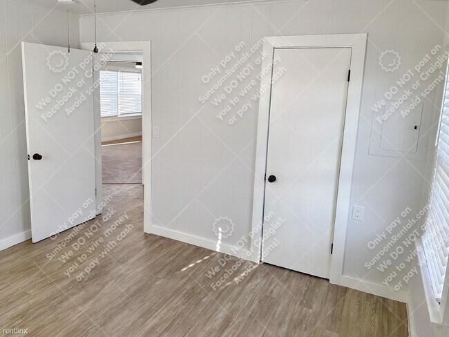 Building Photo - 3 br, 1 bath House - 314 W 36th St