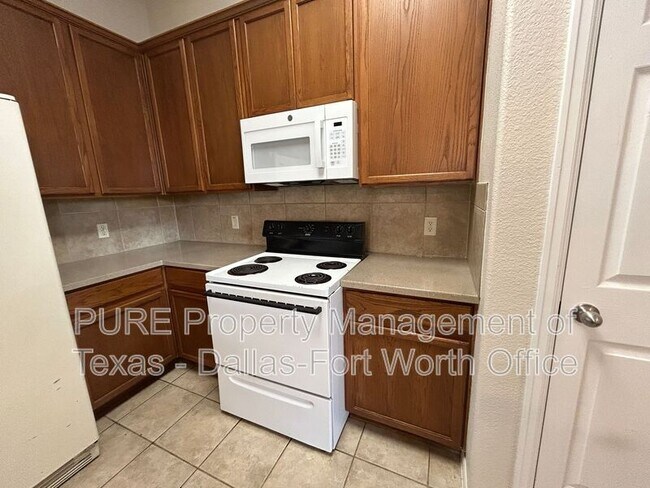 Building Photo - 625 Spanish Oak Ct