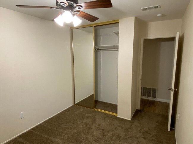 Building Photo - Spacious & Clean 4 Bdr 2 Ba 1 story home i...