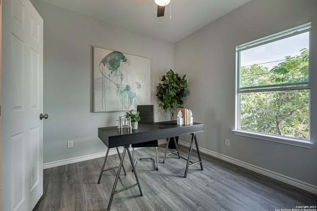 Building Photo - 310 Gabriel-