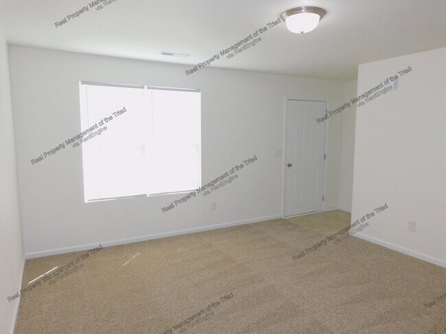 Building Photo - 4623 Chapel Ridge Dr