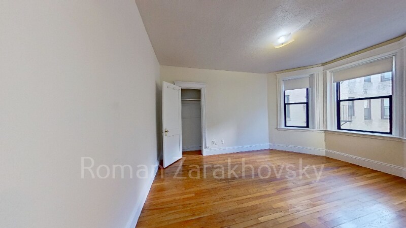 Building Photo - 1152 Commonwealth Ave