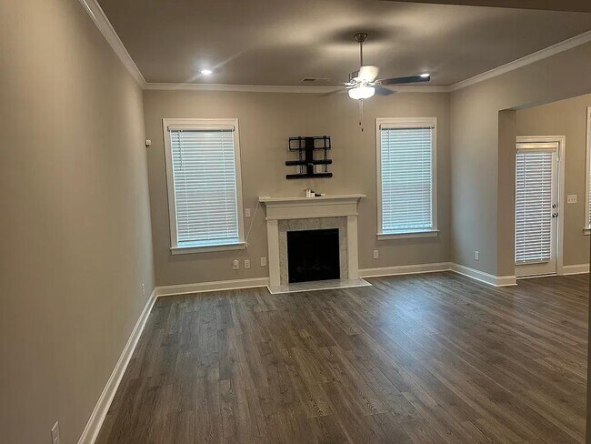 Building Photo - 1519 Windward Dr