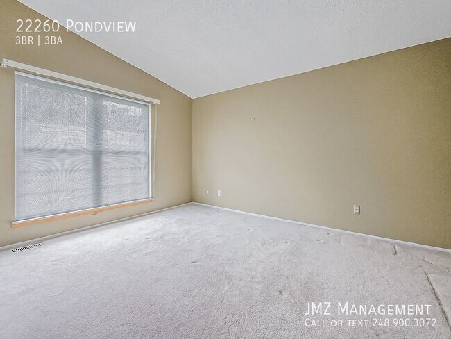 Building Photo - Welcome to this spacious and well-maintain...