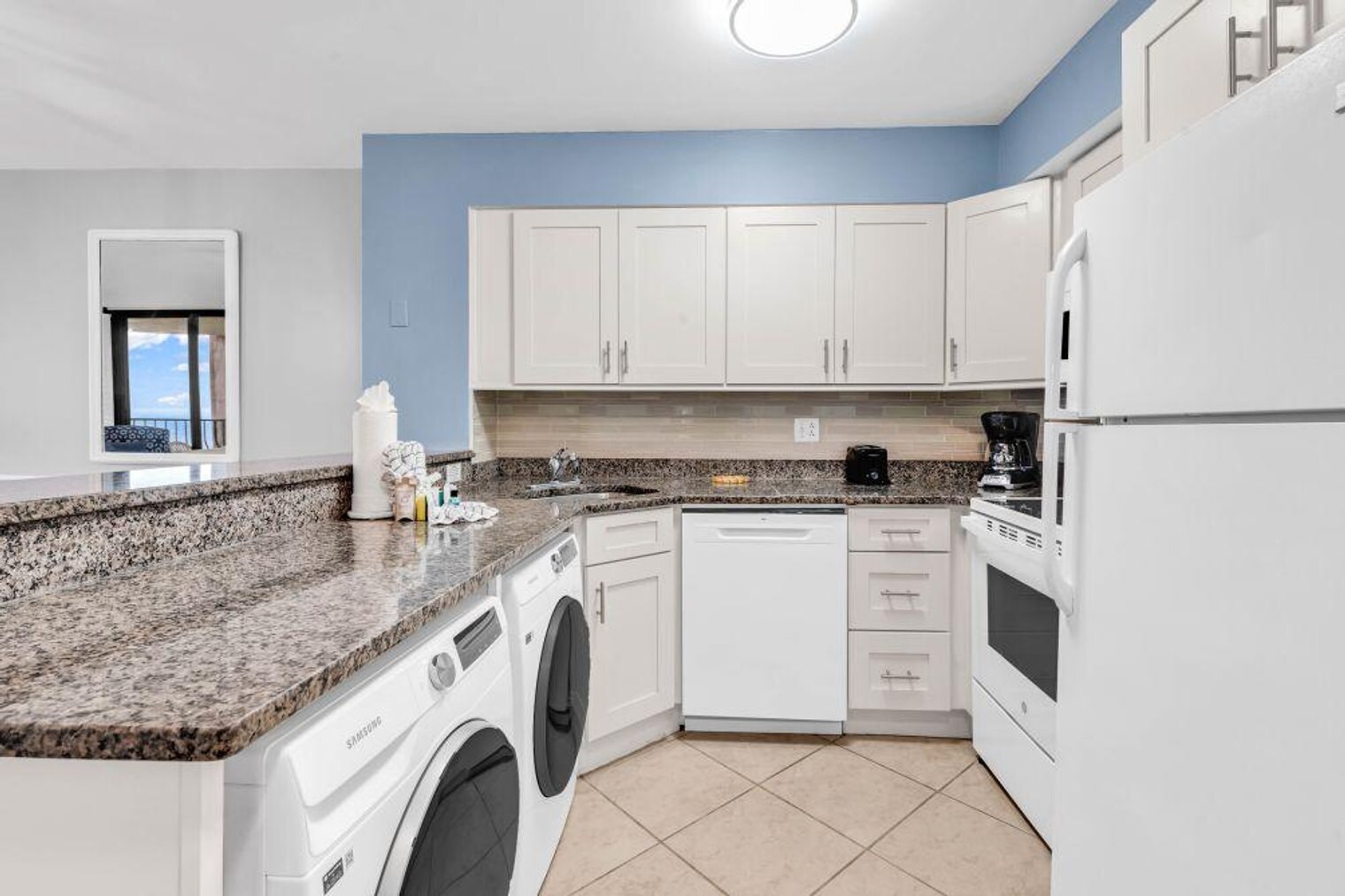 Building Photo - 2500 N Ocean Blvd