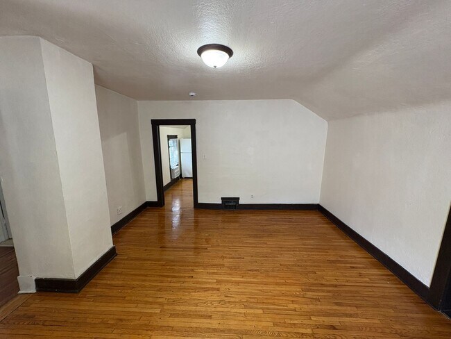 Building Photo - 1526 S 23rd St