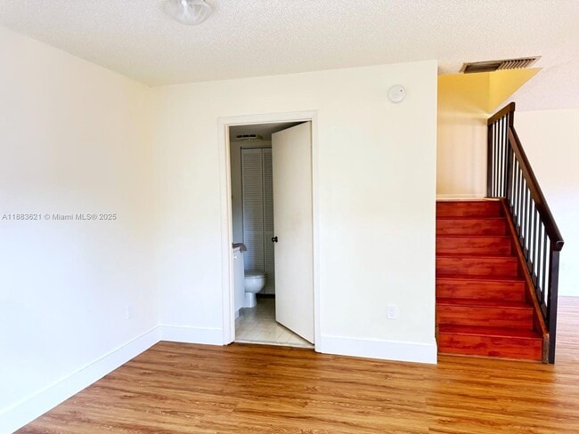 Building Photo - 14240 SW 94th Cir Ln