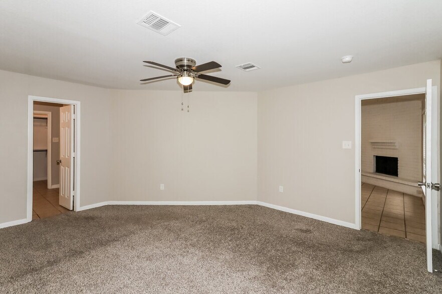 Building Photo - 2631 Dawn Star Dr