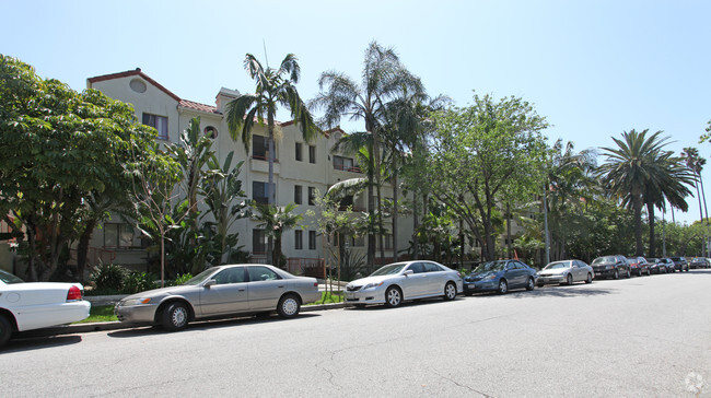 Primary Photo - Villa Geneva