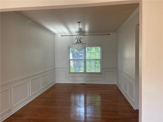 Building Photo - 1023 Cassina Ct SE