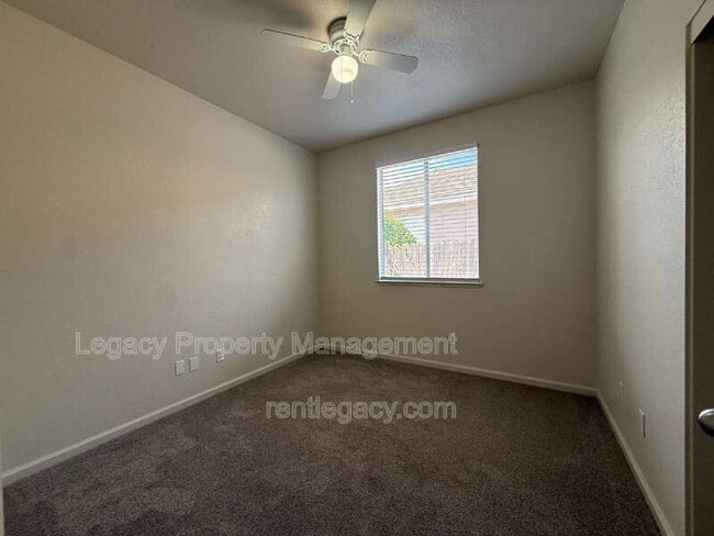 Building Photo - 403 Munden Ct