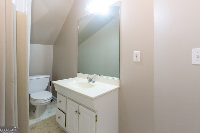 Building Photo - 5166 Wheeler Dr