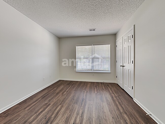 Building Photo - 1051 Briar Rose Ln