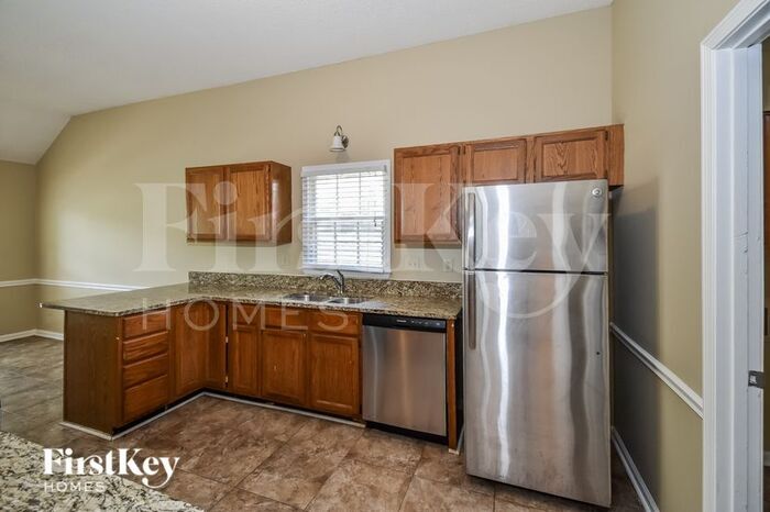 Building Photo - 7452 Kingsland Dr