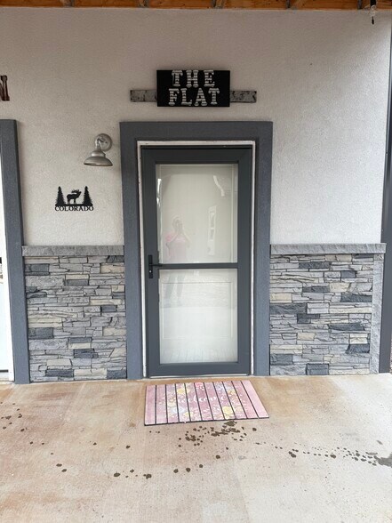 Front door - 18350 Cumbres Rd