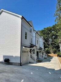 Building Photo - 315 Humphrey St