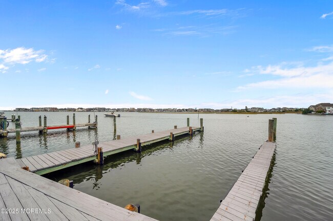 Building Photo - 28 Harborside Dr E