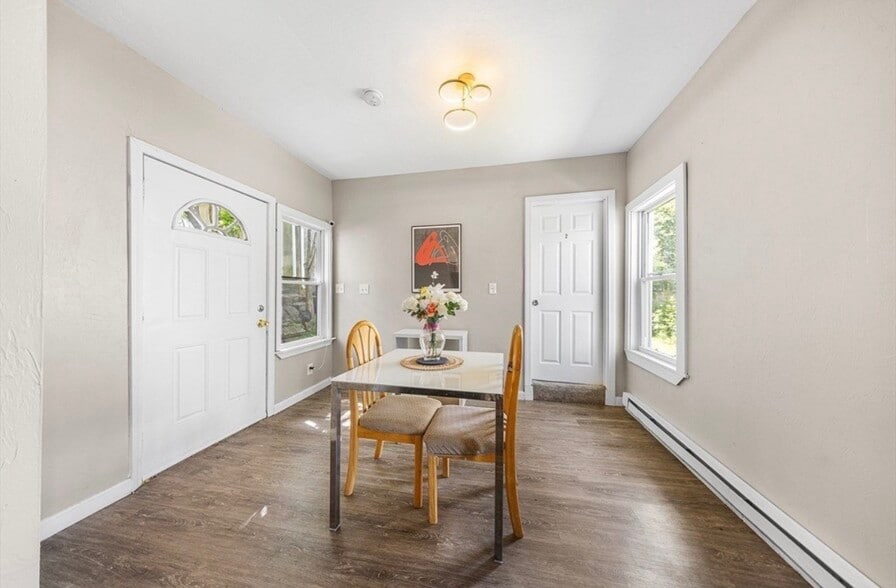 Building Photo - 150 Belmont St