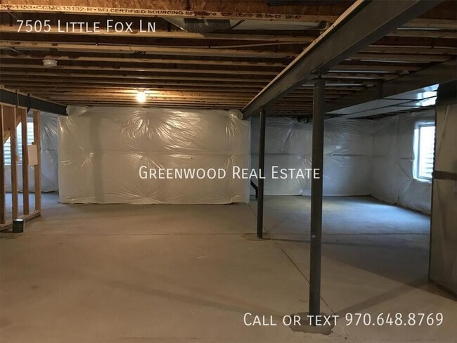 Building Photo - 7505 Little Fox Ln