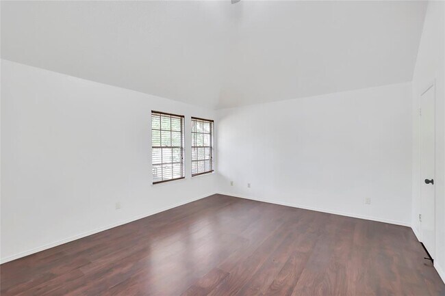 Building Photo - 21459 Park Timbers Ln