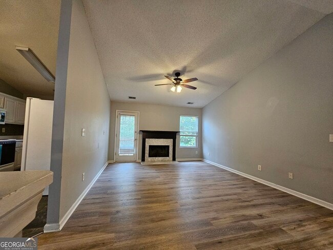 Building Photo - 1406 Flanagan Mill Dr