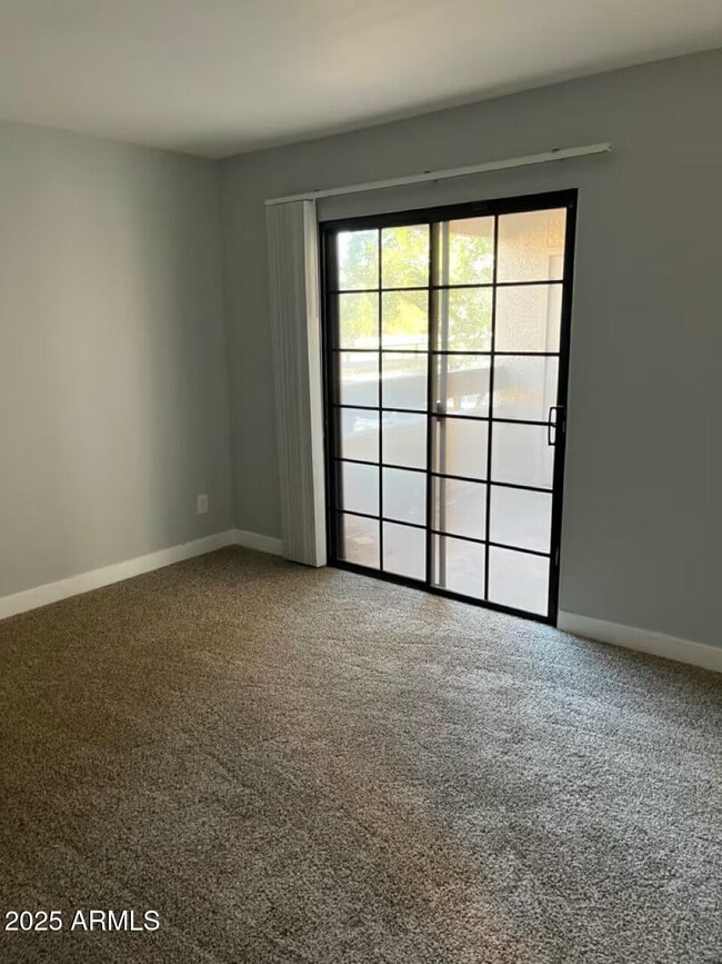 Building Photo - 3131 W Cochise Dr