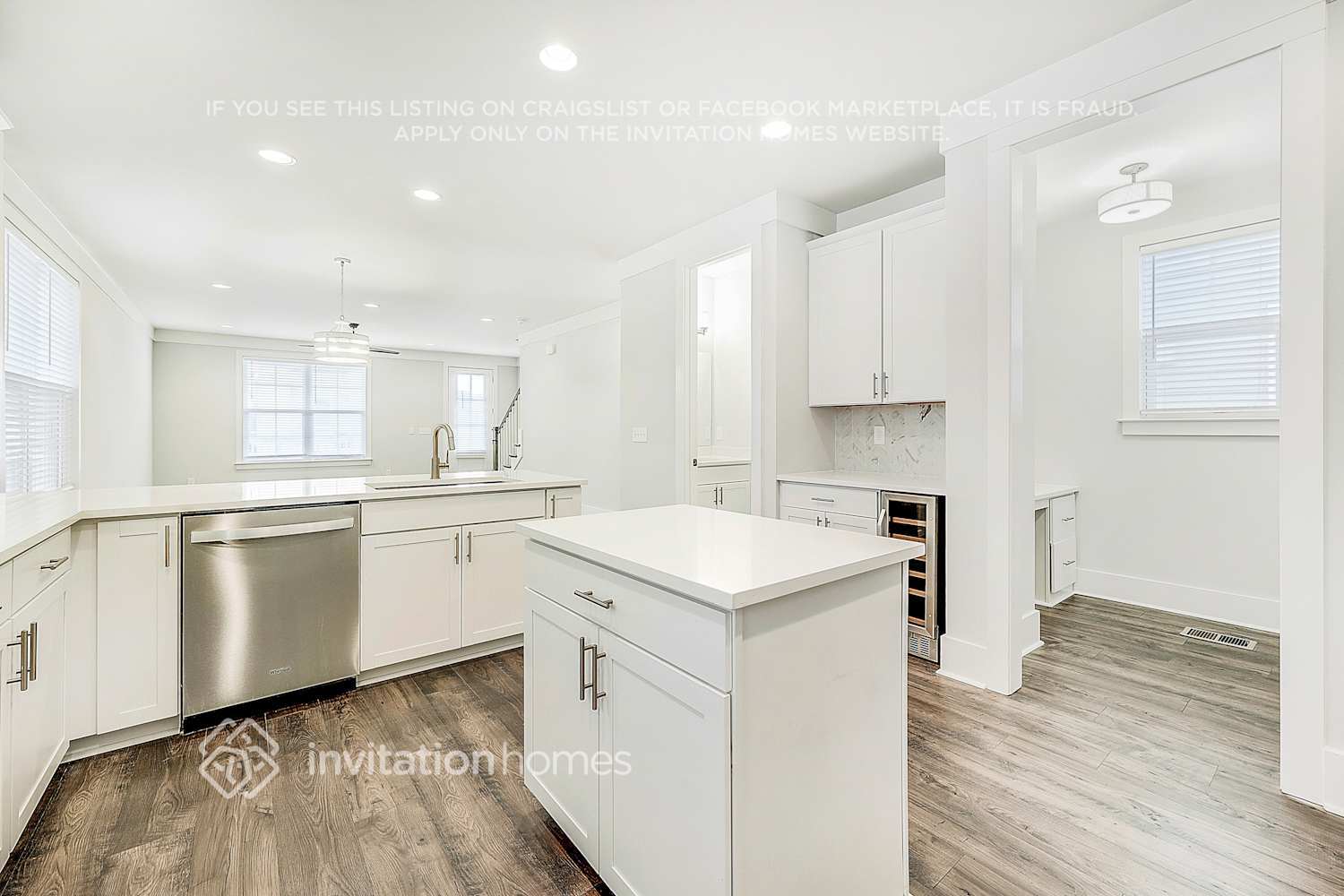 Building Photo - 244 Founders Ln