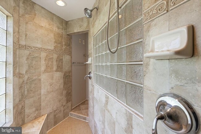 Building Photo - 15436 Symondsbury Way