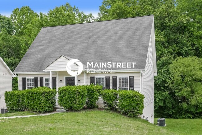 Building Photo - 3 Bedroom Pet-Friendly Home in Winston-Salem, NC with Main Street Renewal