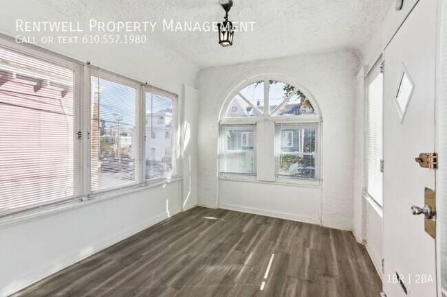 Building Photo - 1BR 1.5 BA Bi-level Apartment  Upper Darby...