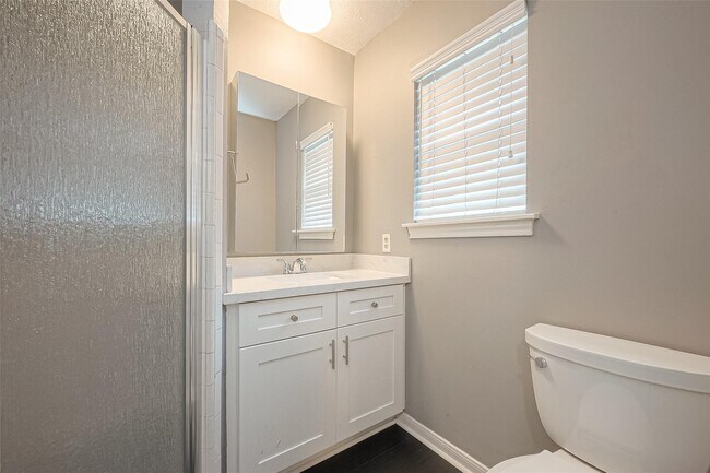 Building Photo - 11406 High Star Dr
