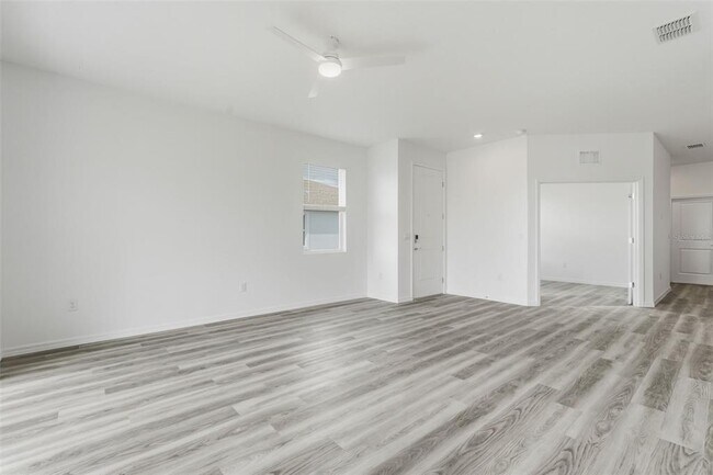 Building Photo - 31434 Paper Birch St