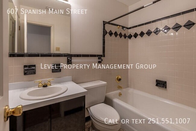 Building Photo - 607 Spanish Main