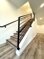 Building Photo - 2511 N Hamilton St