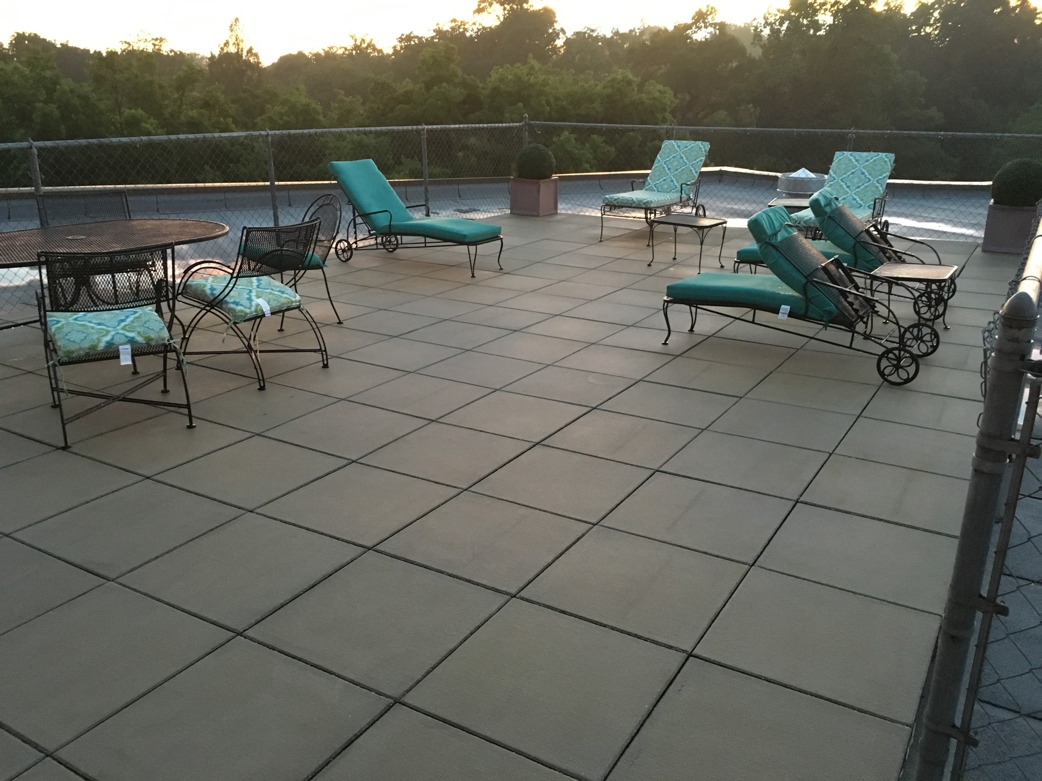 Roof Deck - 4200 Cathedral Ave NW