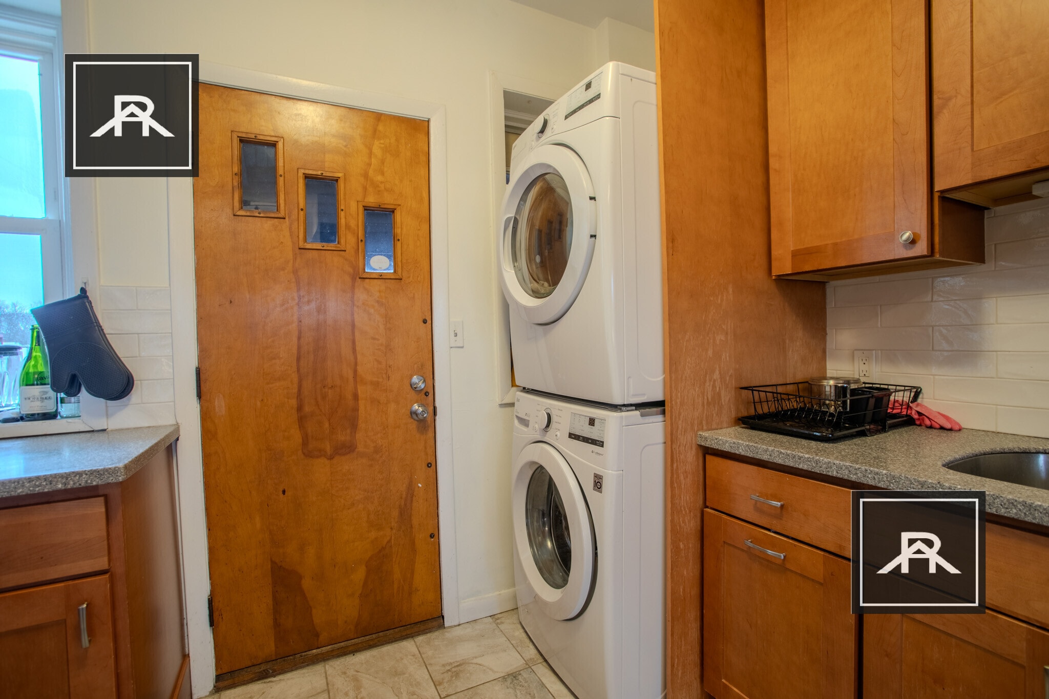 Building Photo - 256 Aspinwall Ave