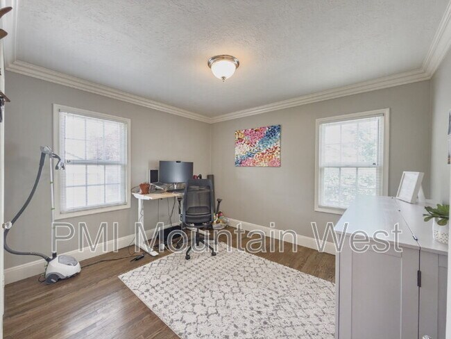 Building Photo - 2122 S 1800 E