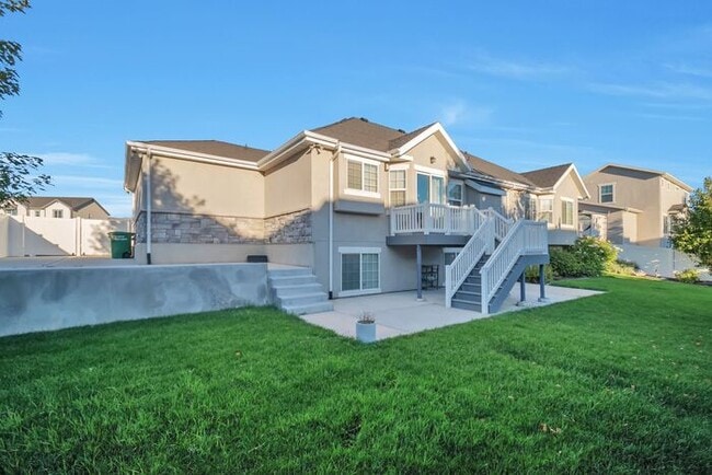 Building Photo - Incredible 6 bedroom Rambler in West Jordan