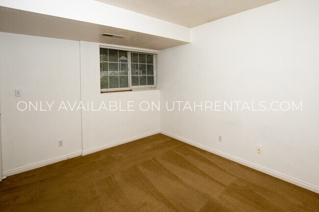 Building Photo - 1388 N 1300 W