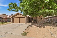 Building Photo - 10902 Yogi Berra Cir