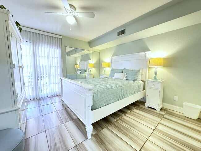 Building Photo - AVAILABLE NOW!! Charming FURNITURE OPTIONAL 1 Bed/2 Bath In Palm Springs Deauville Community!!