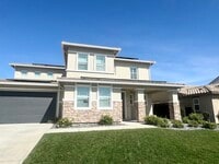 Building Photo - Stunning 5BR Home with Pool, Loft & 3-Car Garage!