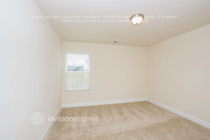 Building Photo - 139 Sassafras Rd