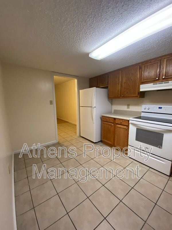 Building Photo - 185 Shoemaker Ct