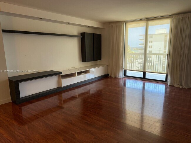 Building Photo - 1500 S Ocean Dr