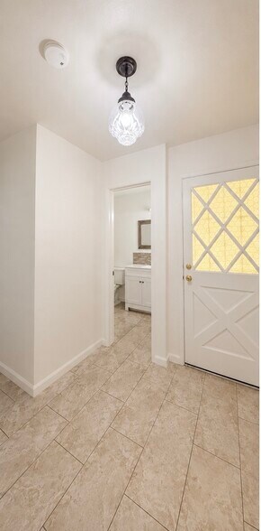 Building Photo - 2210 San Blas Ct