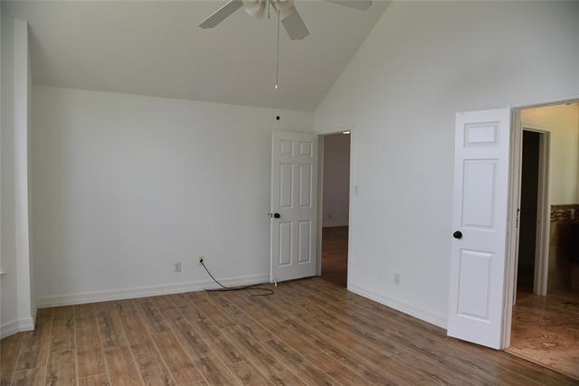 Building Photo - 5880 Baker Dr