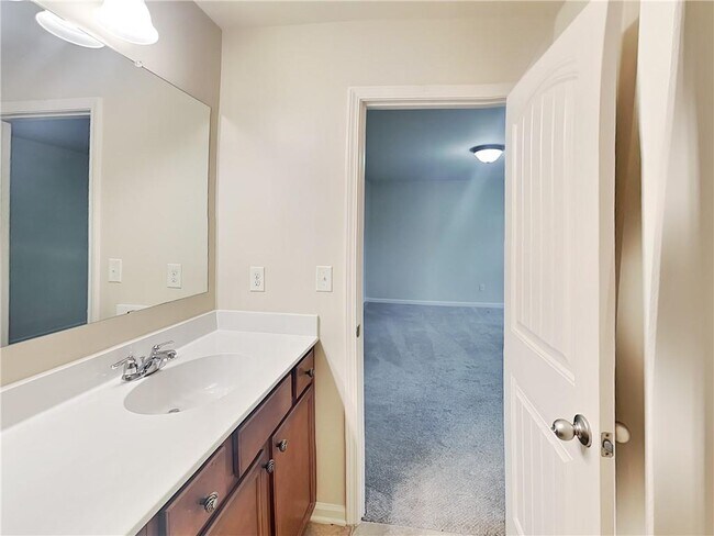 Building Photo - 5301 Cedar Mill Dr