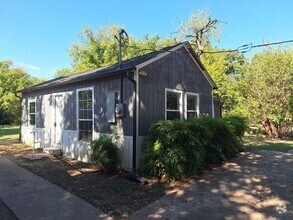Building Photo - Hurry as this Will not Last long!
